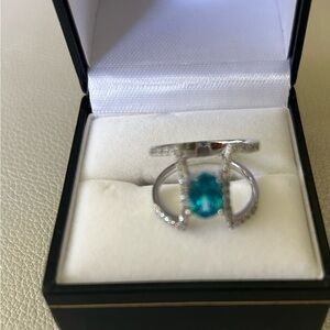 Elegant Silver and Blue Gemstone Ring